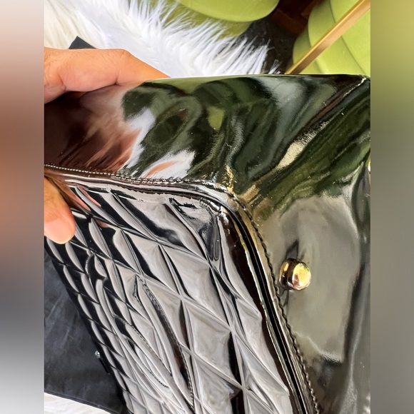 🔥🔥Chanel Chocolate Bar CC Tote Quilted Patent Bag🔥🔥 - Picture 10 of 15